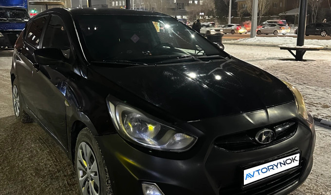 Hyundai Accent 2011 года