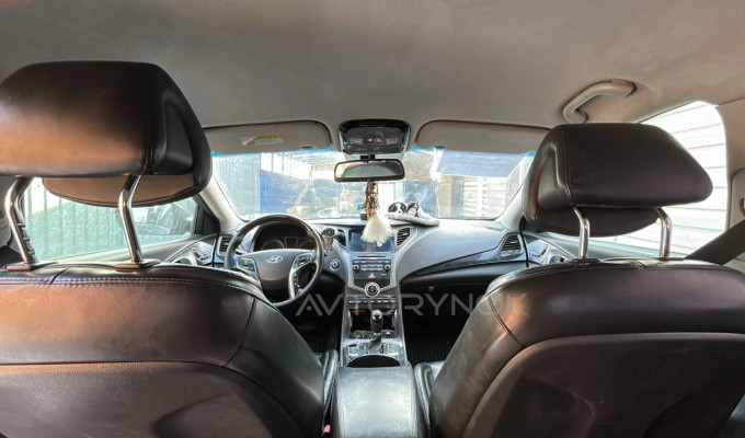 Hyundai Grandeur 2015 года