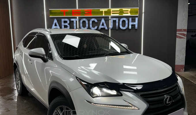 Lexus NX 2015 года
