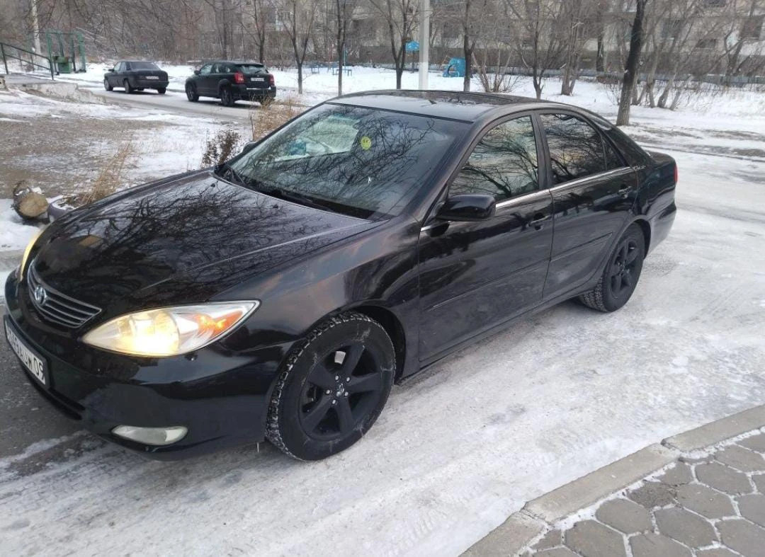 Toyota Camry, 2004