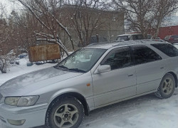 Toyota Camry Gracia 2000 года