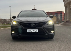 Toyota Camry 2018 года