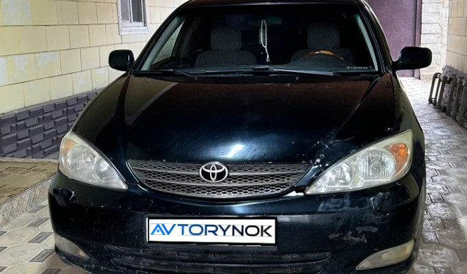Toyota Camry 2003 года