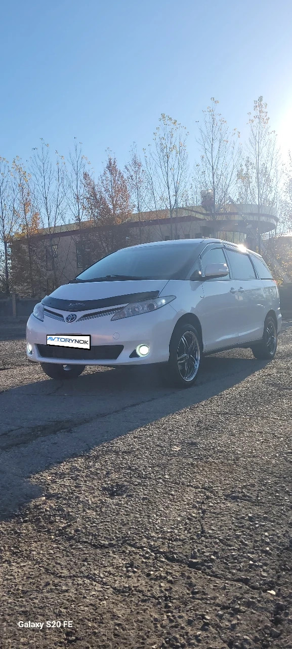 Toyota Previa, 2014