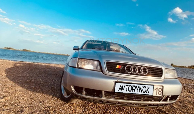 Audi A4 1996 года