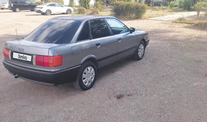 Audi 80 1990 года