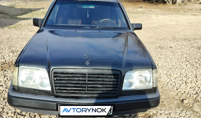 Mercedes-Benz E-Класс 1995 года