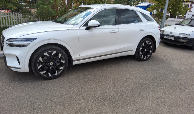 Genesis G70 2021 года