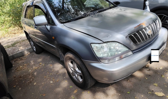 Toyota Harrier 2002 года
