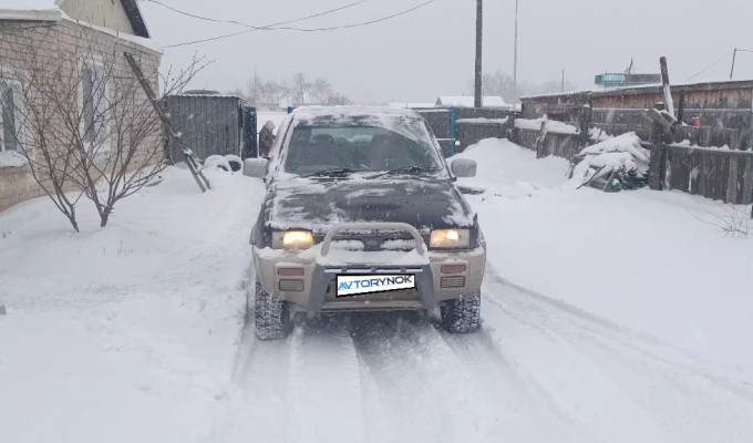 Nissan Mistral 1995 года