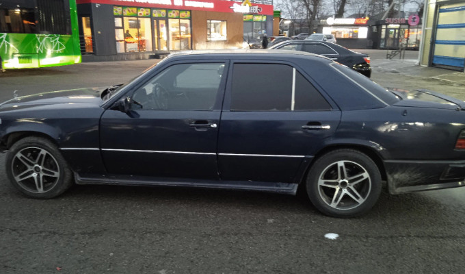 Mercedes-Benz E-Класс 1991 года