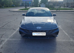 Hyundai Elantra 2024 года