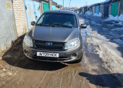 ВАЗ (Lada) Granta 2013 года