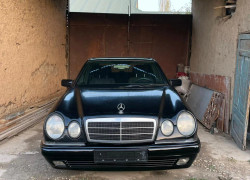 Mercedes-Benz E-Класс 1996 года