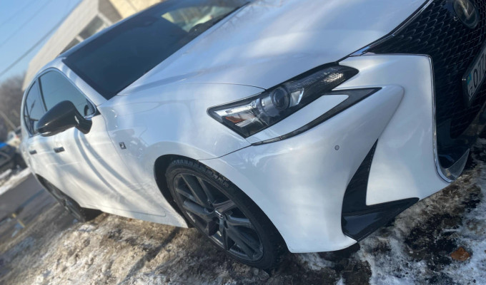 Lexus ES 2017 года