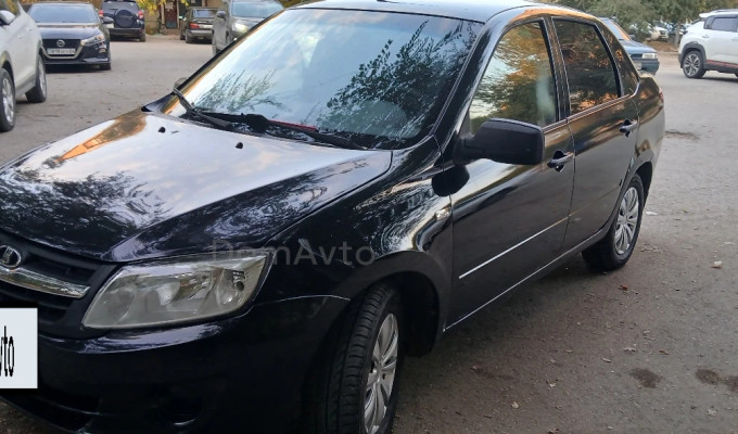 ВАЗ (Lada) Granta 2013 года