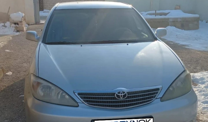 Toyota Camry 2004 года