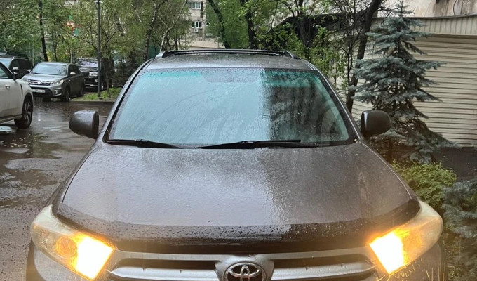 Toyota Highlander 2010 года