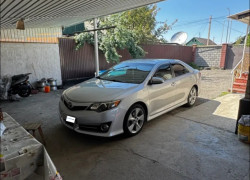 Toyota Camry 2013 года