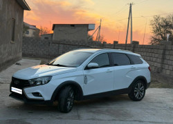 ВАЗ (Lada) Vesta SW Cross 2018 года