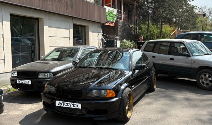 BMW 3 серия 2000 года