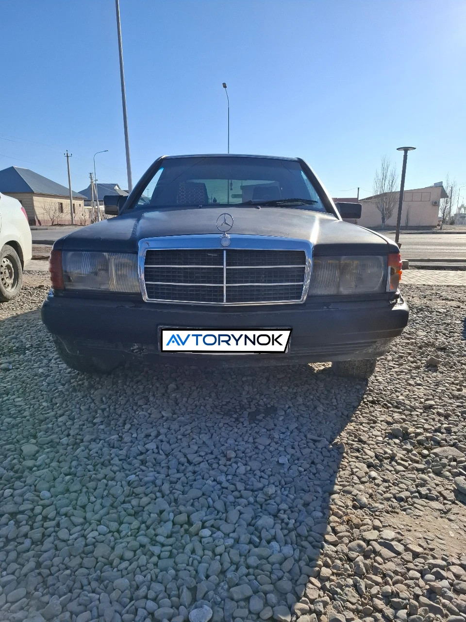 Mercedes-Benz 190, 1990