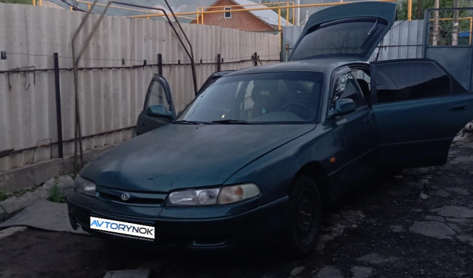 Mazda Cronos 1996 года