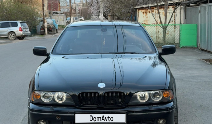 BMW 5 серия 2002 года