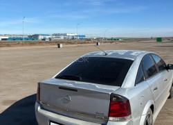 Opel Vectra 2005 года