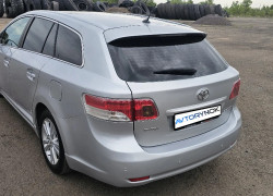 Toyota Avensis 2009 года