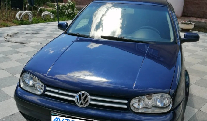 Volkswagen Golf 2001 года