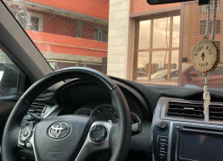Toyota Camry 2013 года