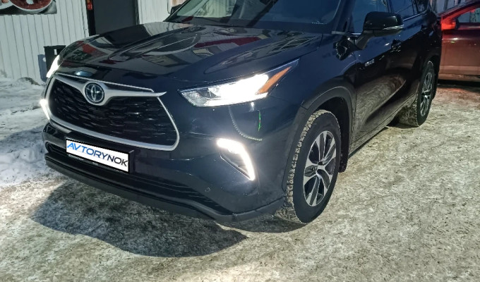 Toyota Highlander 2022 года