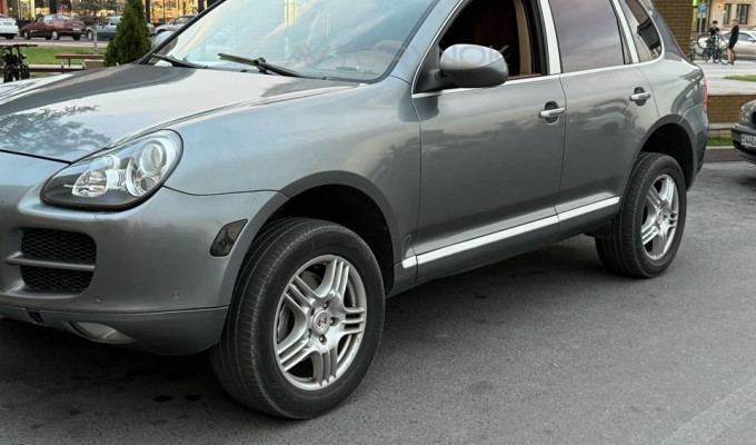 Porsche Cayenne 2003 года