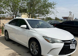 Toyota Camry 2015 года