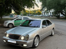 Mercedes-Benz E-Класс 2001 года