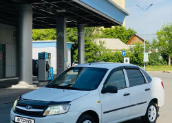 ВАЗ (Lada) Granta 2013 года