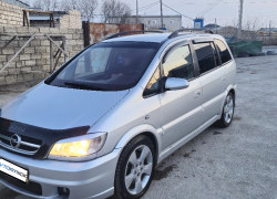 Opel Zafira 2003 года
