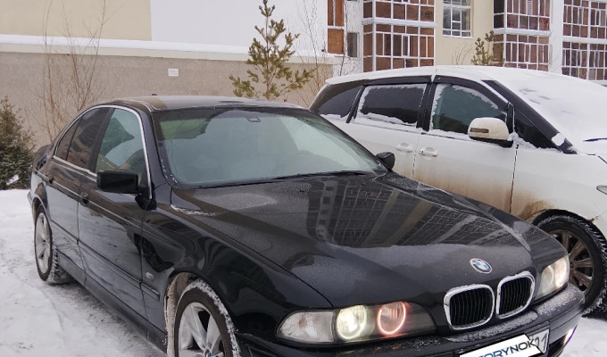 BMW 5 серия 2000 года