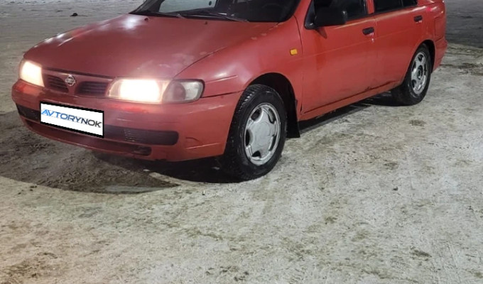 Nissan Almera 1996 года