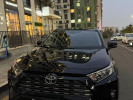 Toyota RAV4 2024 года