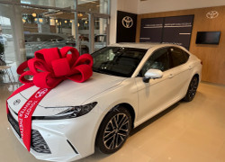 Toyota Camry 2025 года