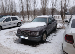 Mercedes-Benz E-Класс 1994 года