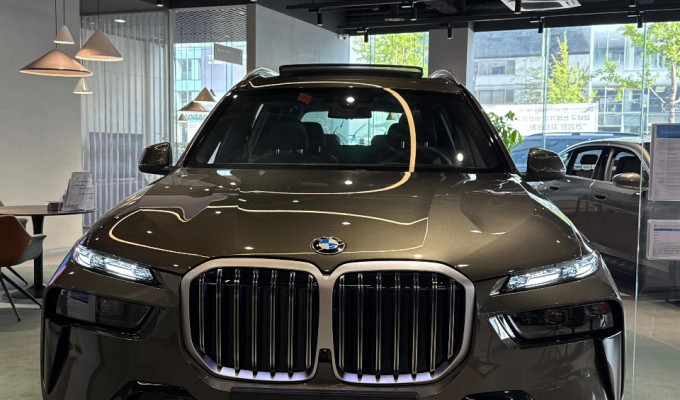 BMW X7 2025 года