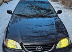 Toyota Avensis 2001 года