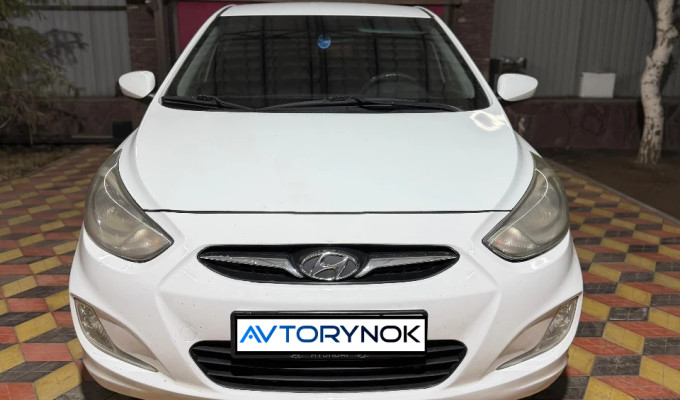 Hyundai Accent 2013 года