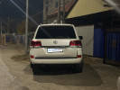 Toyota Land Cruiser 2016 года
