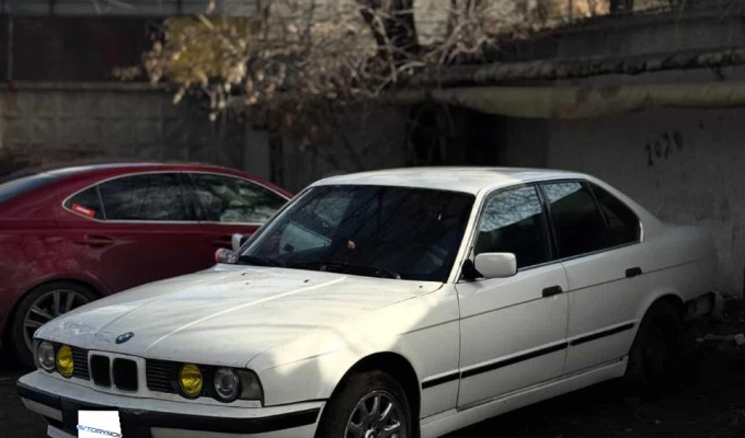 BMW 5 серия 1993 года
