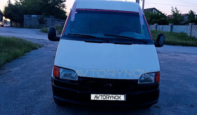 Ford Transit 1995 года