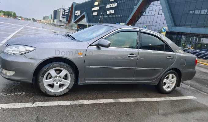 Toyota Camry 2004 года